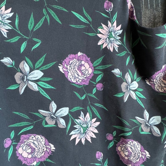 Twik Floral Tank - Picture 4 of 8